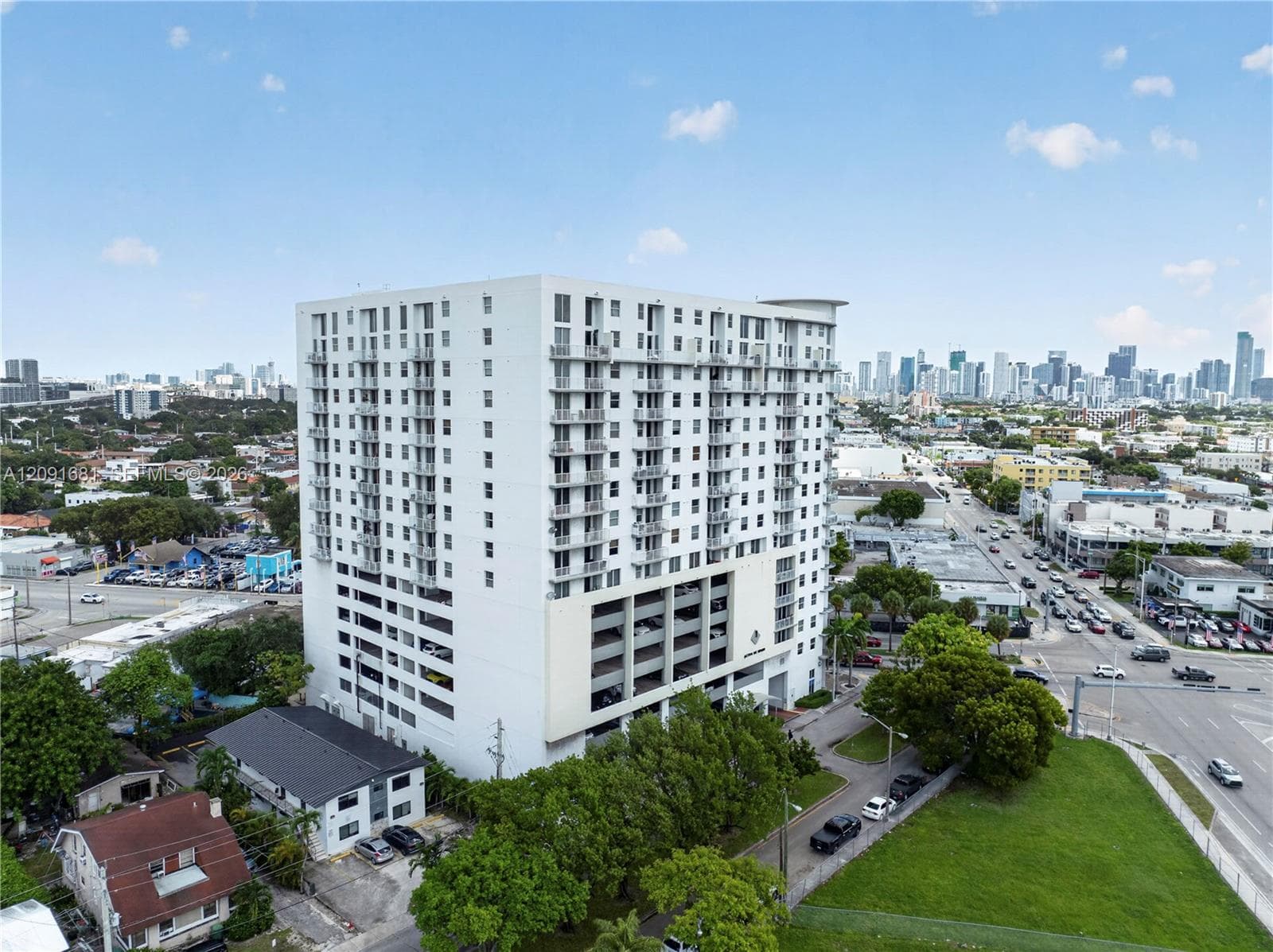 Altos de Miami Condo · #903 in Miami - Photo 2