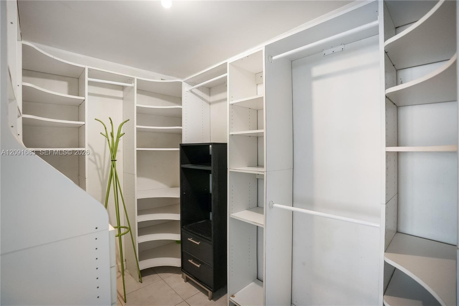 AVANT GARDE CONDO · #1406 in Hallandale Beach - Photo 32