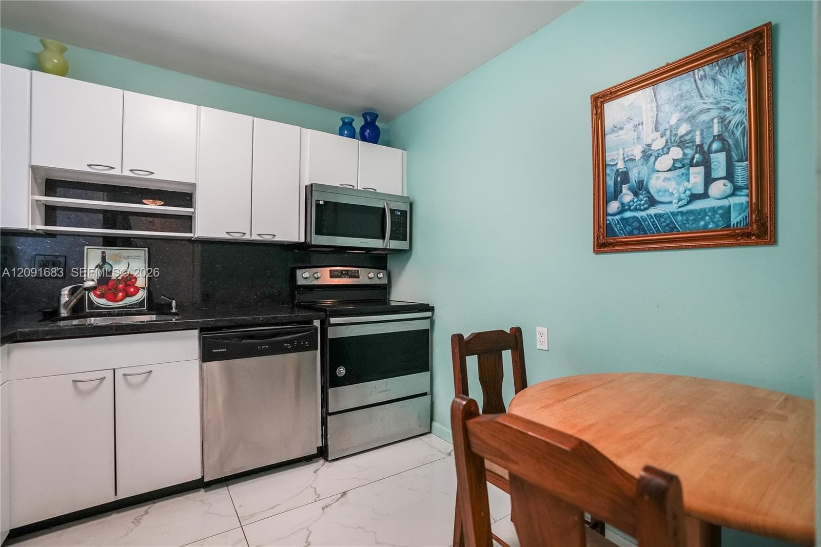AVANT GARDE CONDO · #1406 in Hallandale Beach - Photo 14