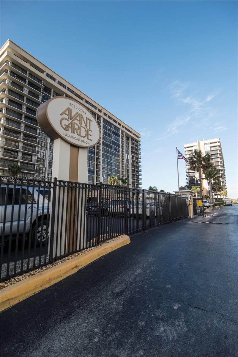 AVANT GARDE CONDO · #1406 in Hallandale Beach - Photo 45