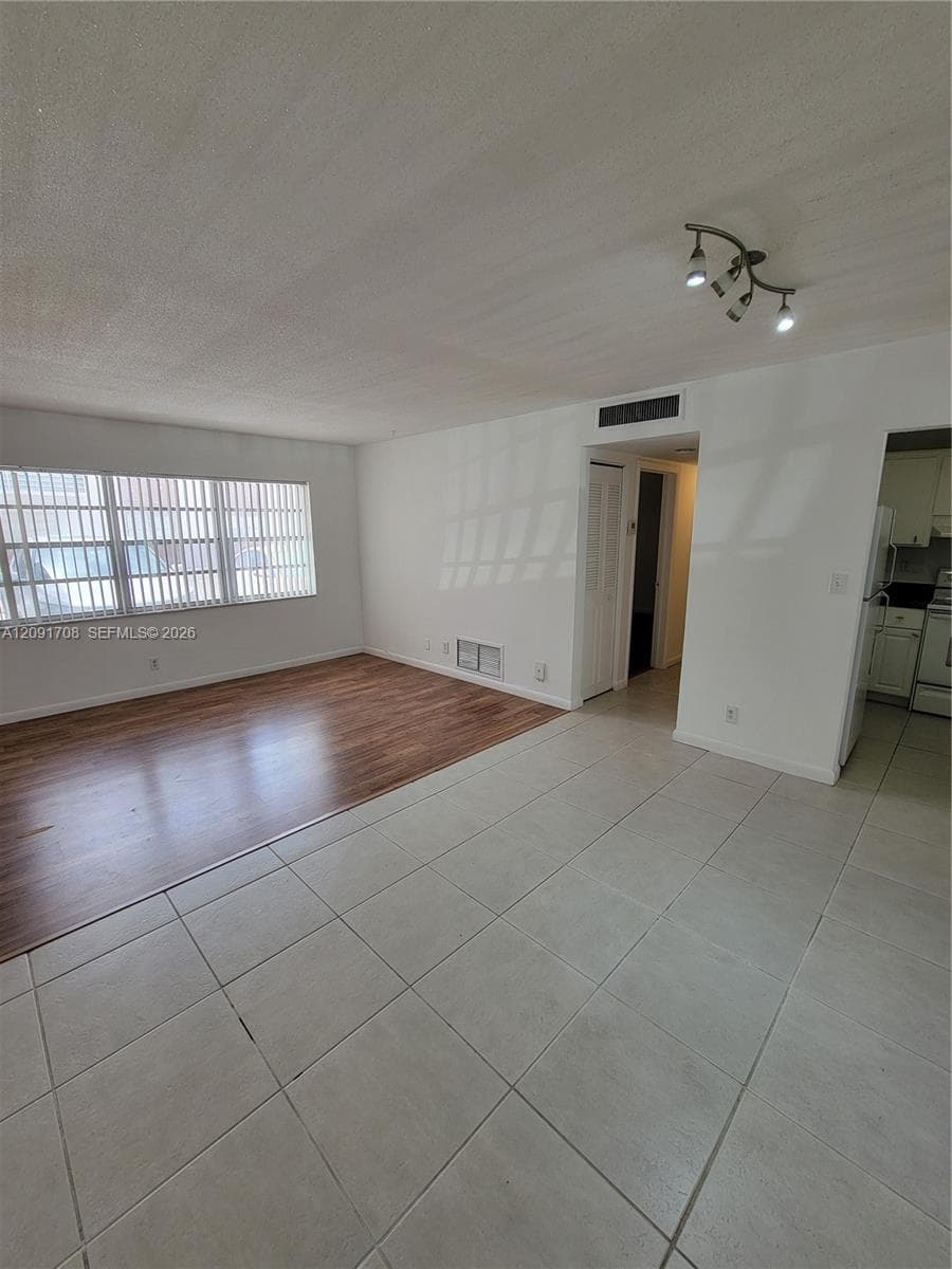 EVERETT ARMS NO 5 CONDO · #505 in Pompano Beach - Photo 6