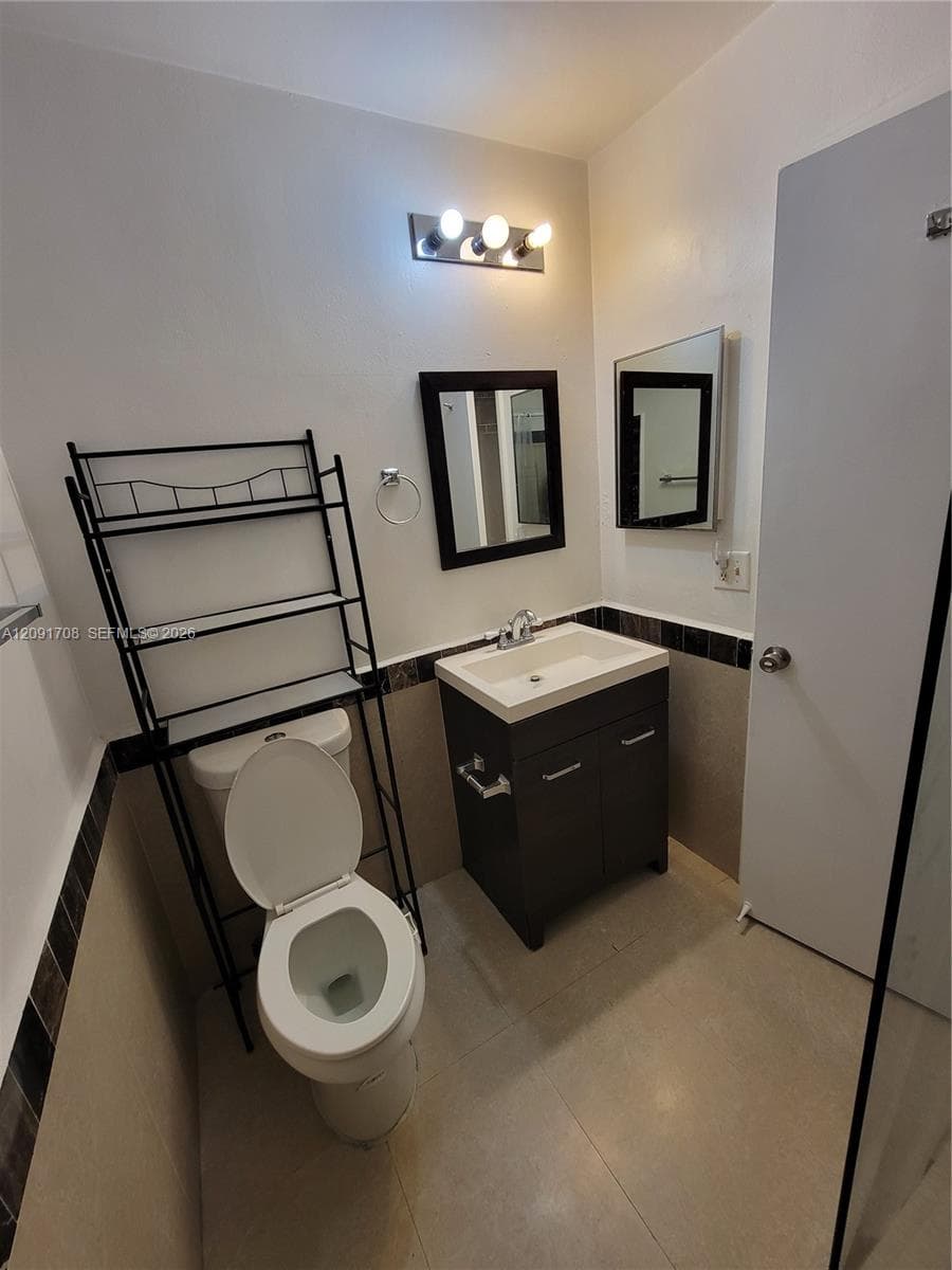 EVERETT ARMS NO 5 CONDO · #505 in Pompano Beach - Photo 13