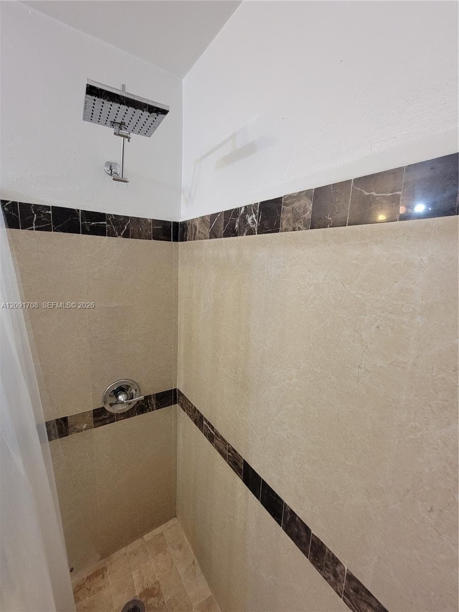 EVERETT ARMS NO 5 CONDO · #505 in Pompano Beach - Photo 12