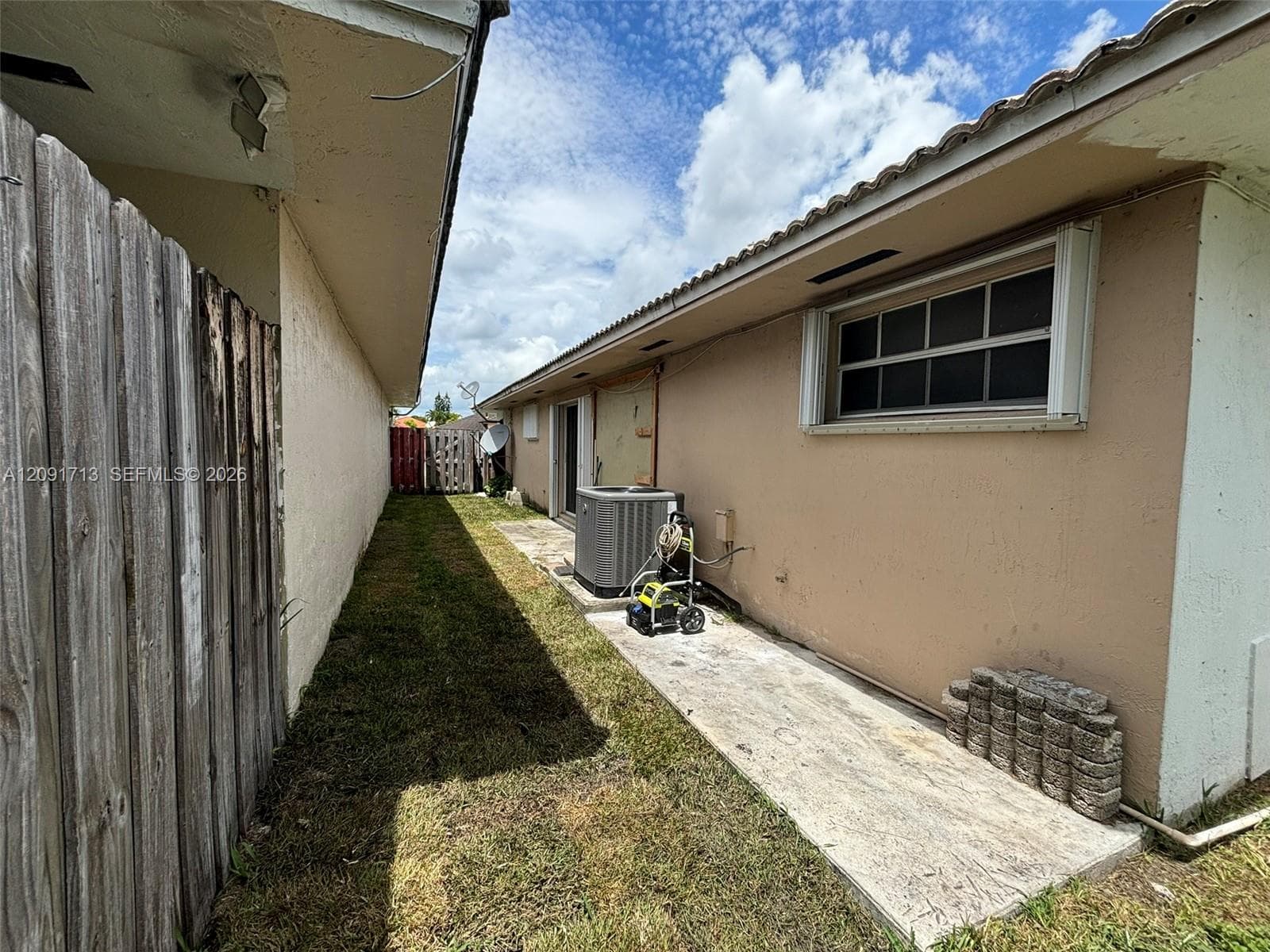 12810 NW 6th Ln photo 28