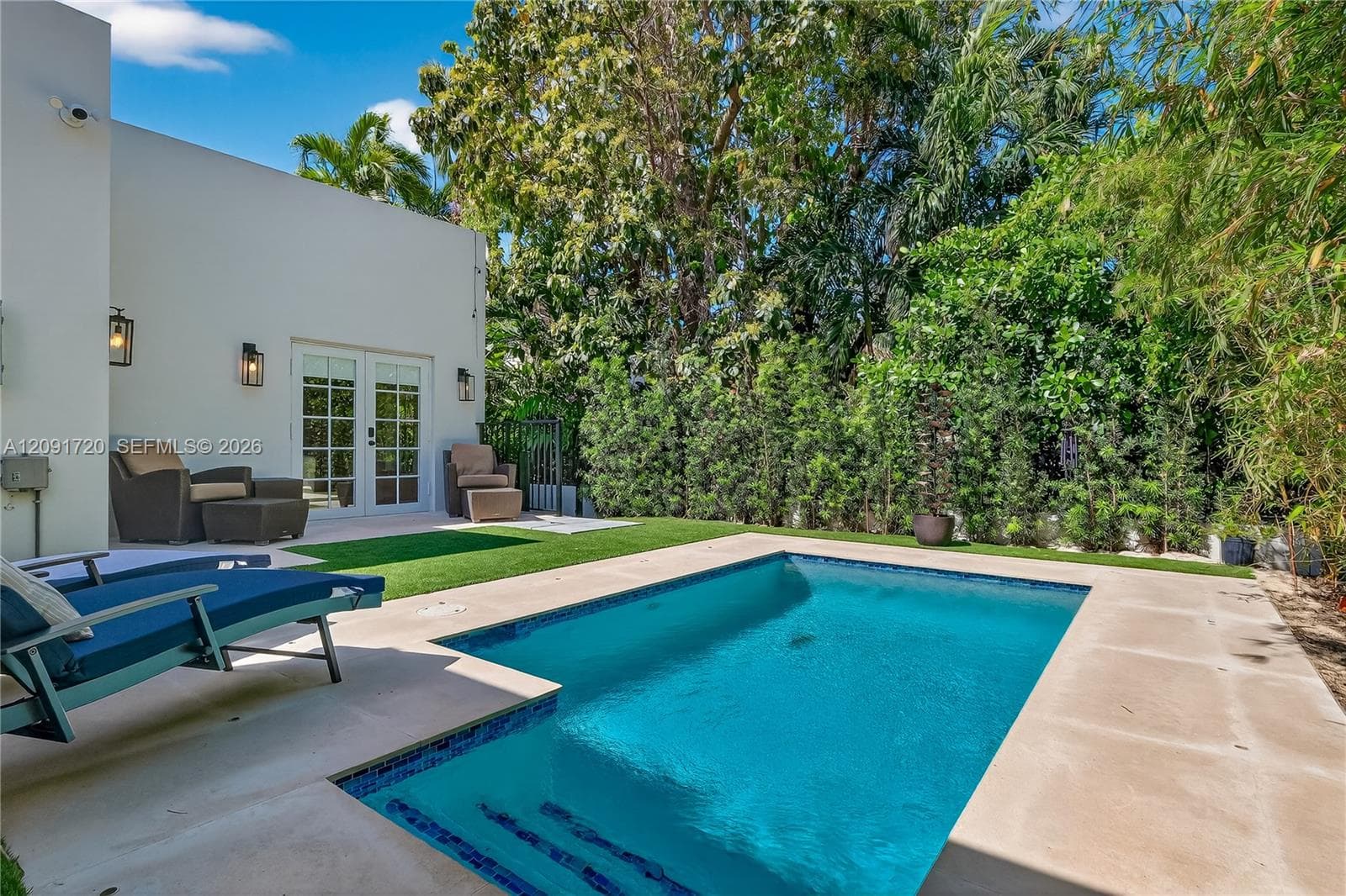 1109 Almeria Ave photo 41