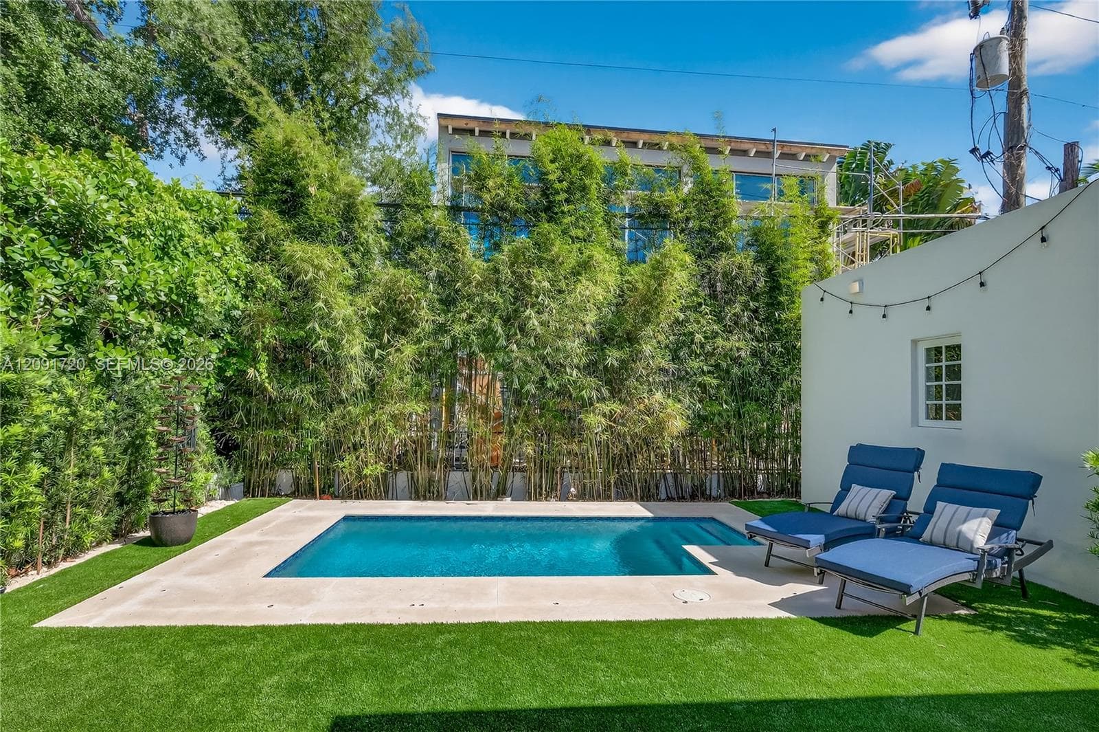 1109 Almeria Ave photo 40
