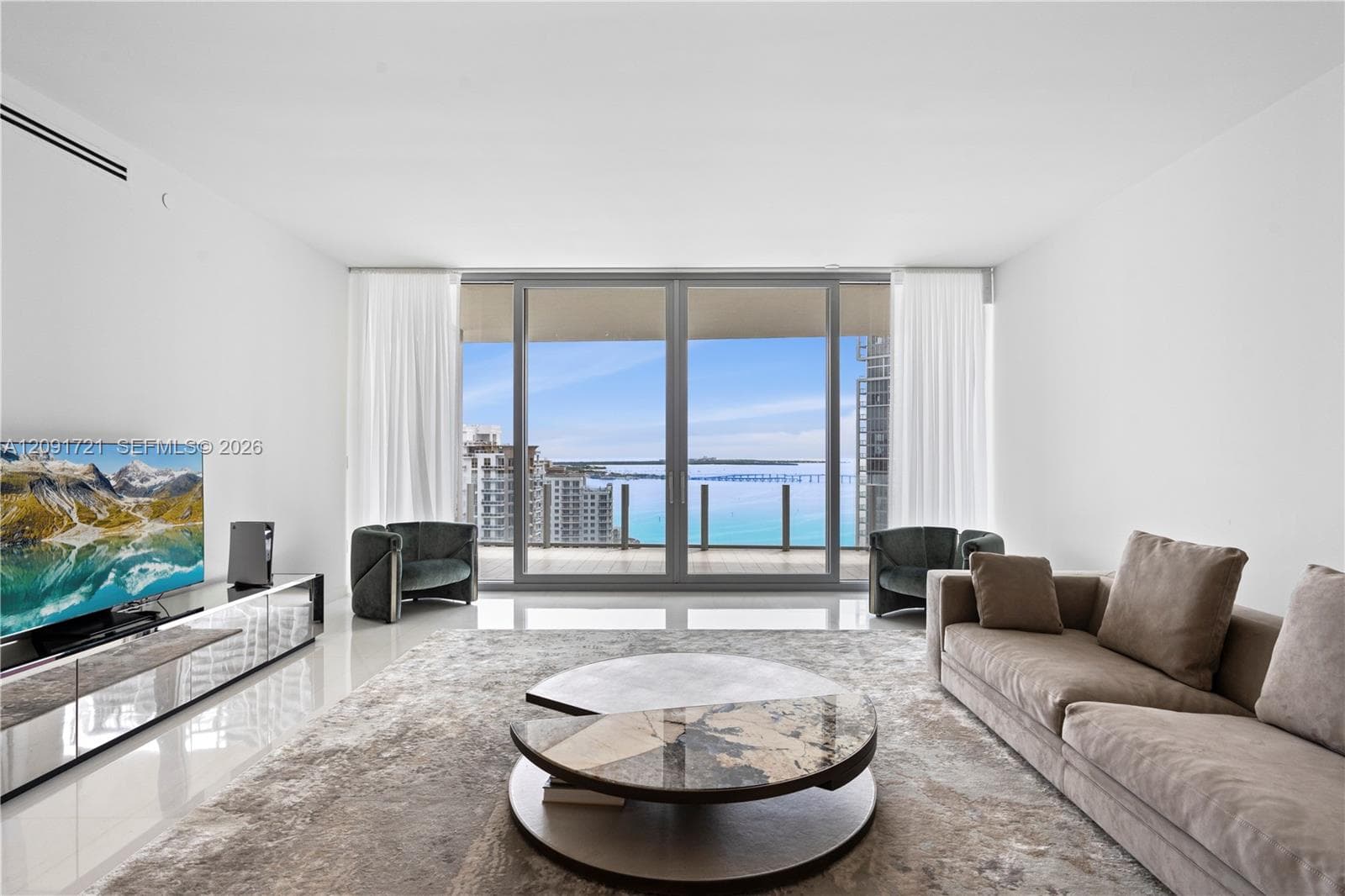 Aston Martin Residences · #3304C in Miami - Photo 2