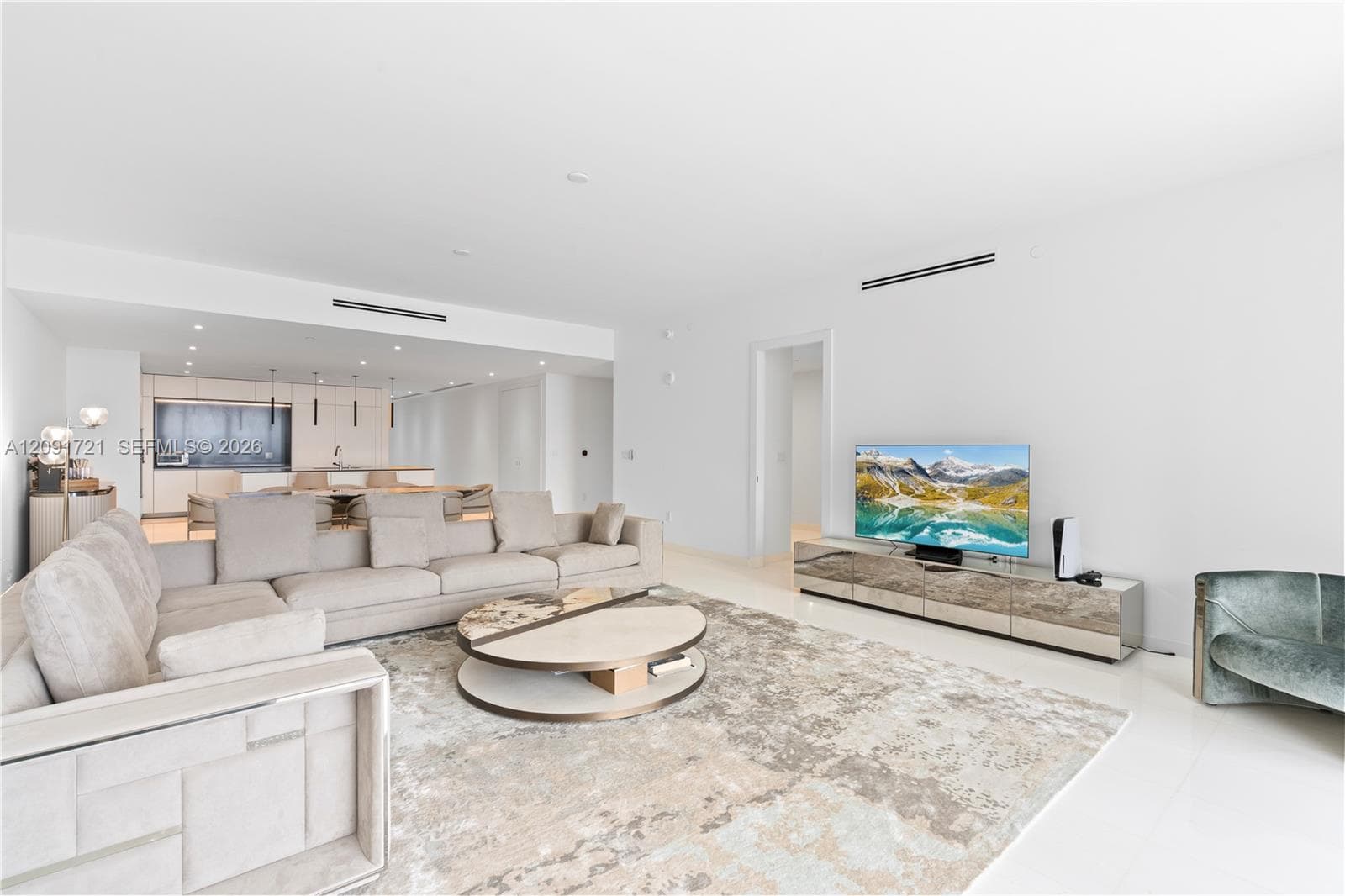 Aston Martin Residences · #3304C in Miami - Photo 3
