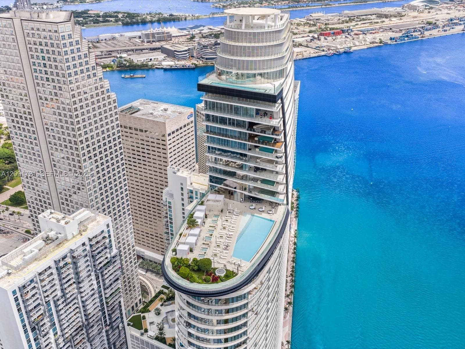 Aston Martin Residences · #3304C in Miami - Photo 34