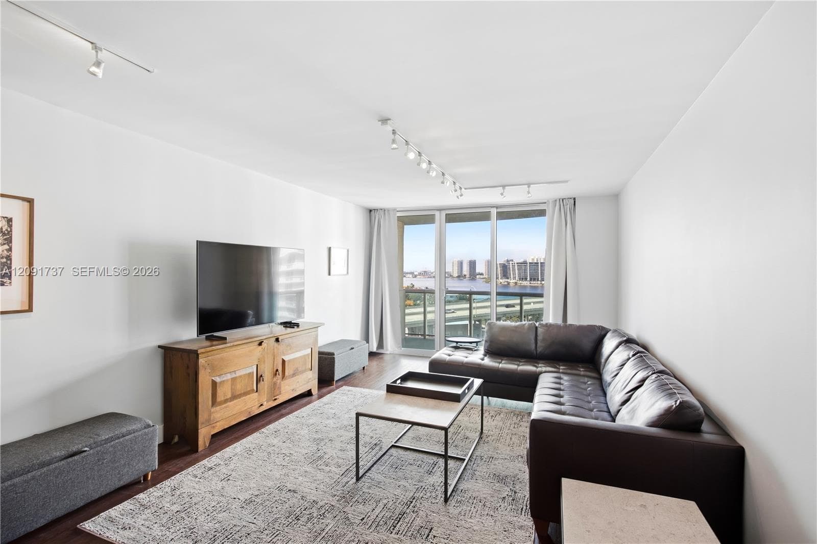 OCEANVIEW · #1219 in Sunny Isles Beach - Photo 2