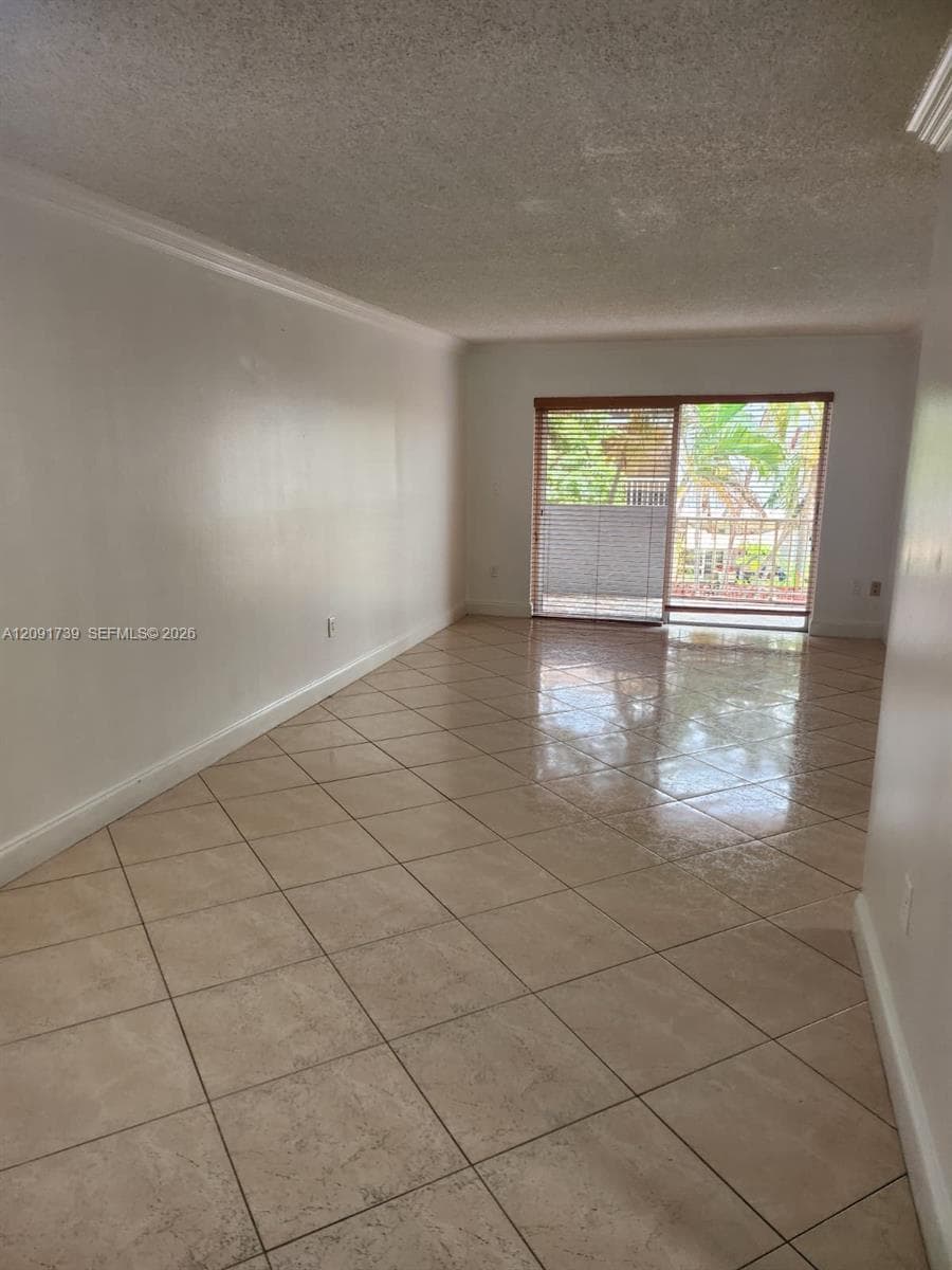 LOS SUENOS CONDO · #F202 in Hialeah - Photo 3