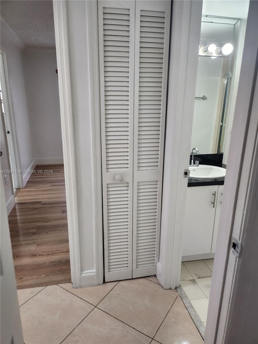 LOS SUENOS CONDO · #F202 in Hialeah - Photo 10