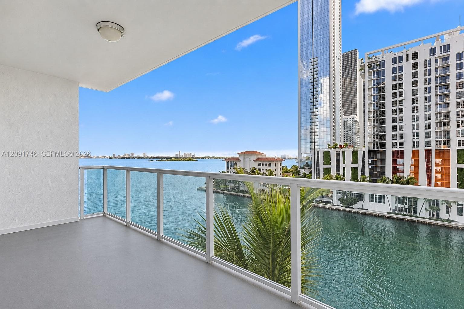 MOON BAY OF MIAMI CONDO · #804 in Miami - Photo 2
