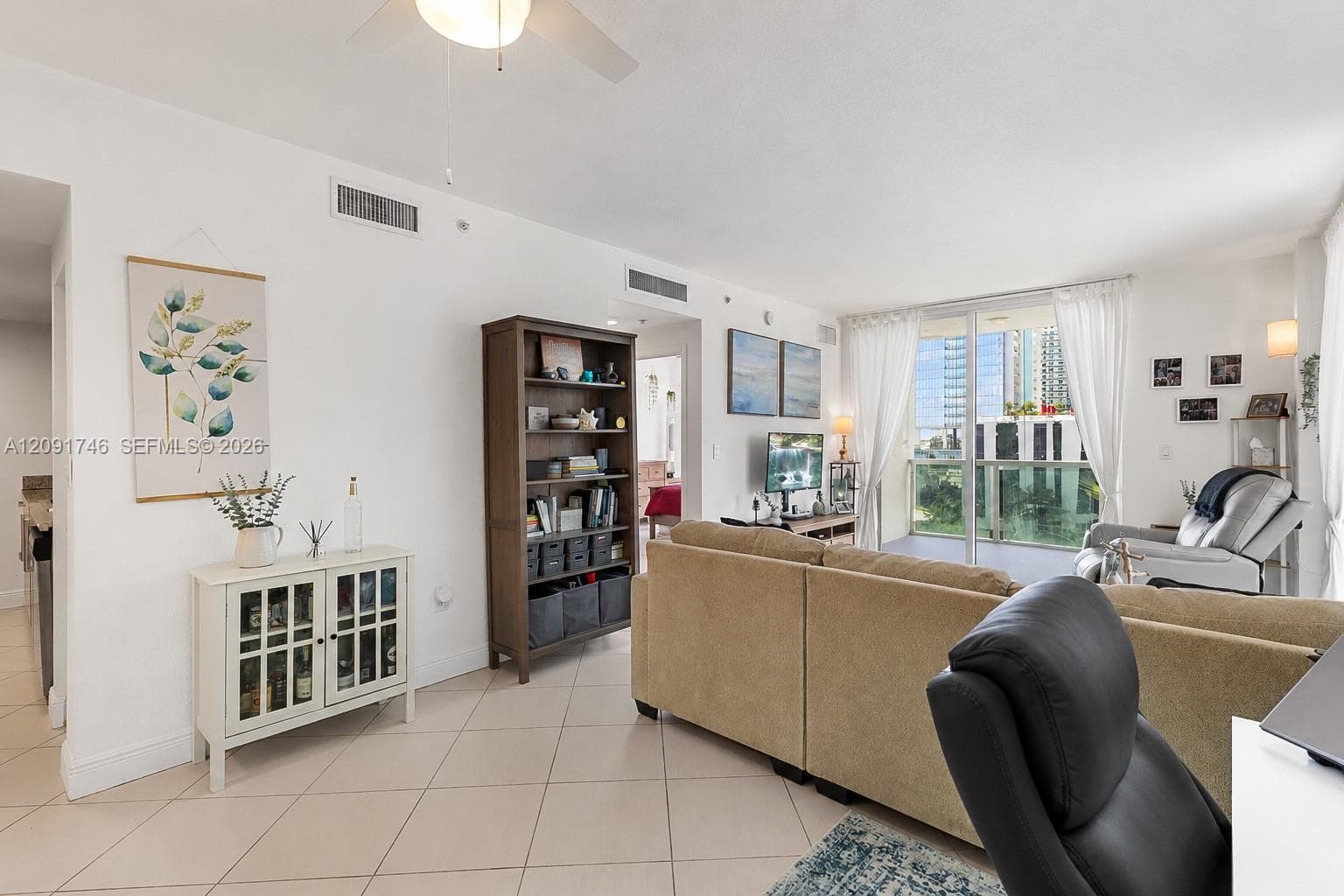 MOON BAY OF MIAMI CONDO · #804 in Miami - Photo 13