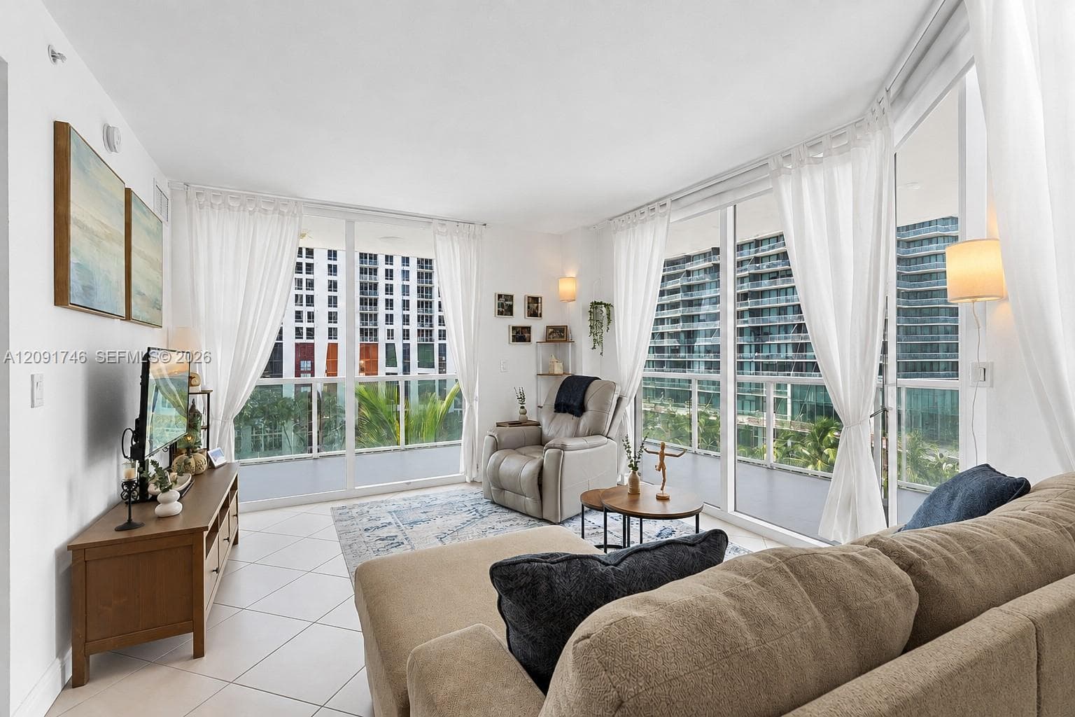 MOON BAY OF MIAMI CONDO · #804 in Miami - Photo 10