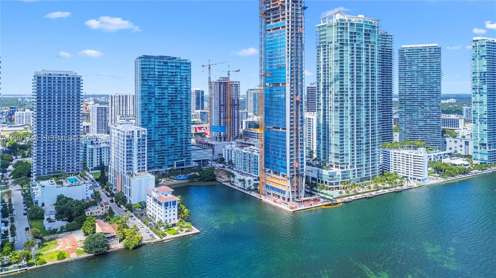 MOON BAY OF MIAMI CONDO · #804 in Miami - Photo 8