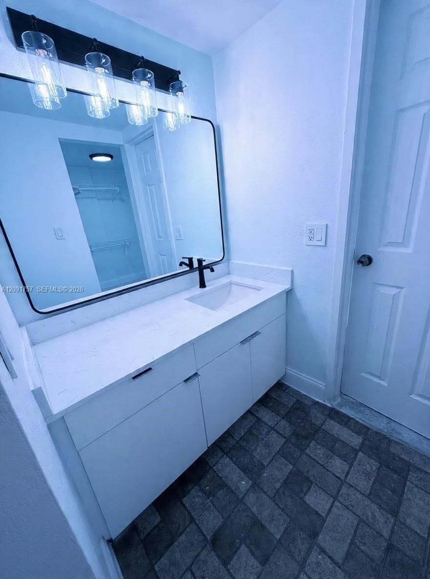 EASTERN SHORES WHITE HOUS · #308 in North Miami Beach - Photo 14