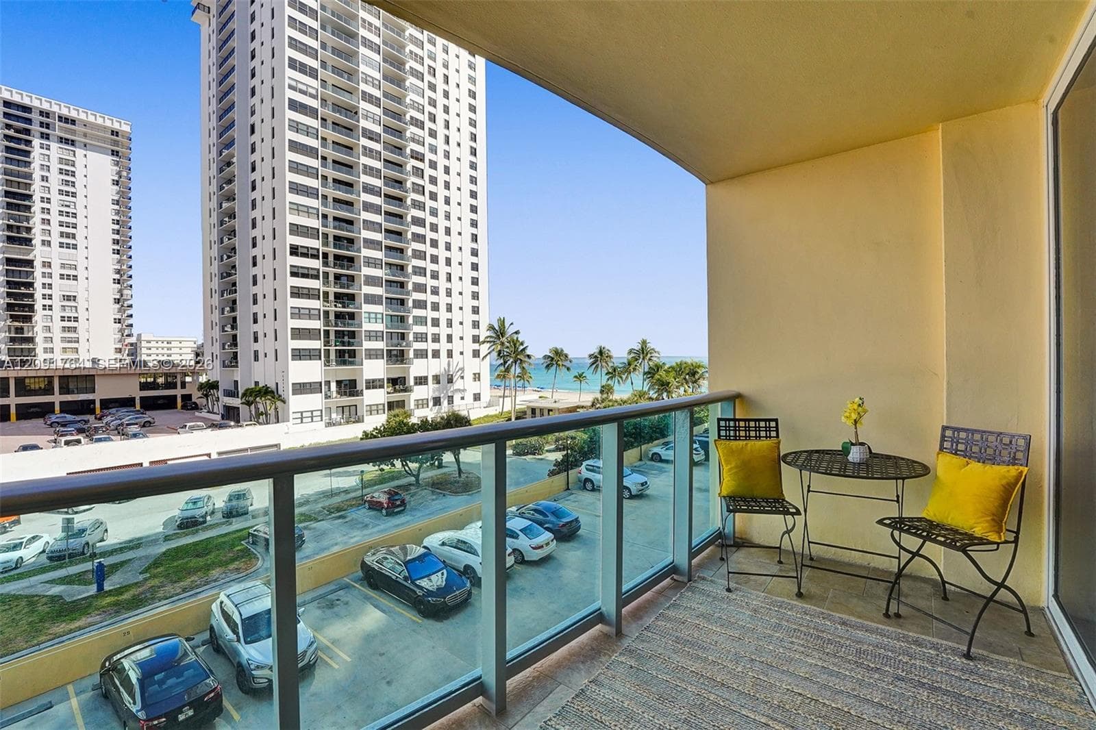 WAVE CONDO · #401 in Hollywood - Photo 2