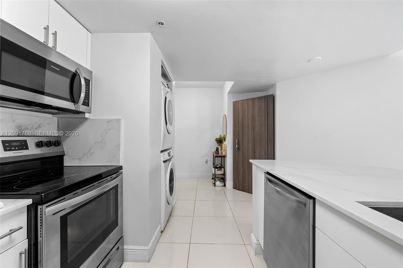 TERRAZAS RIVERPARK VILLAG · #703 in Miami - Photo 9