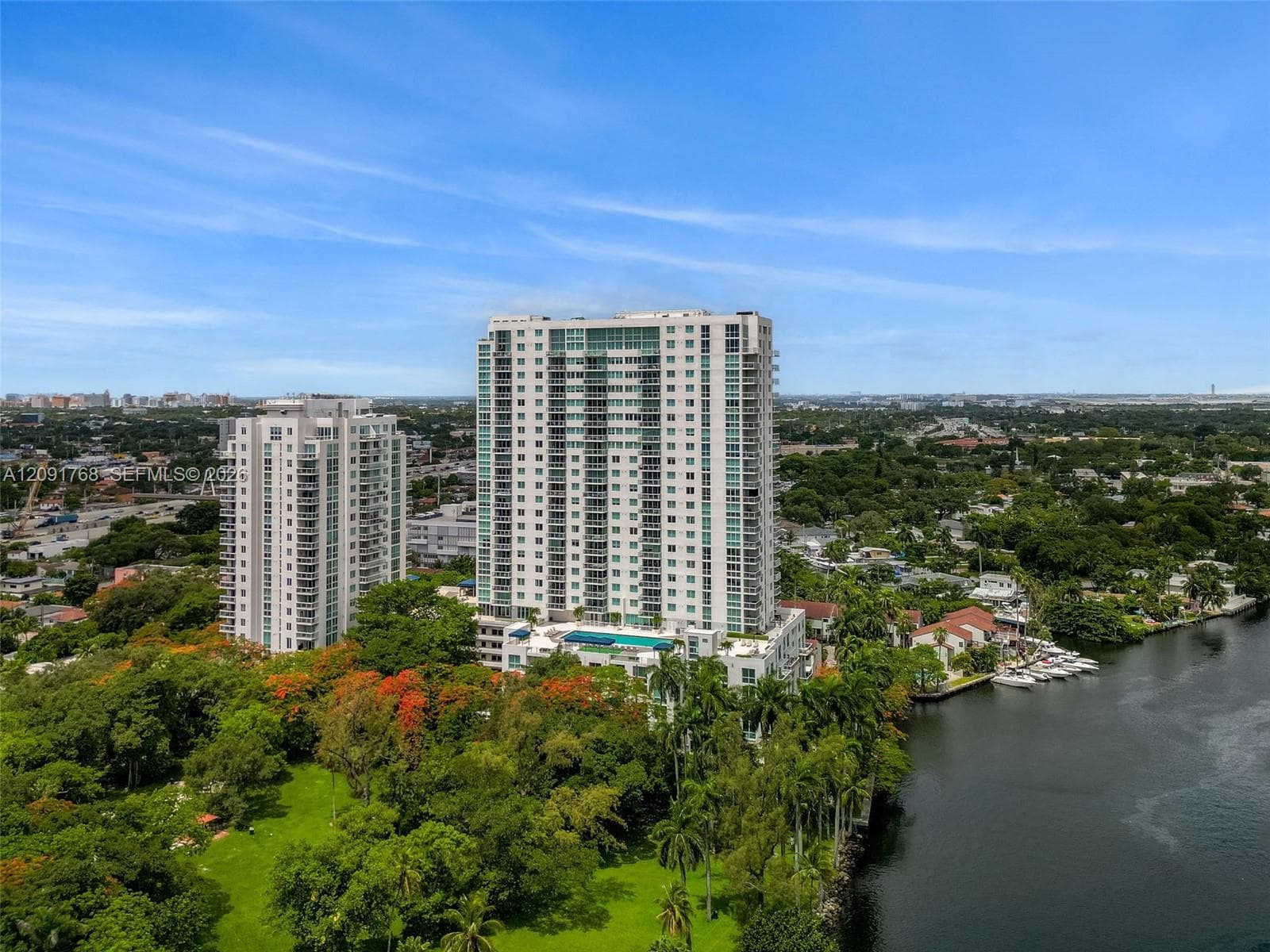 TERRAZAS RIVERPARK VILLAG · #703 in Miami - Photo 38