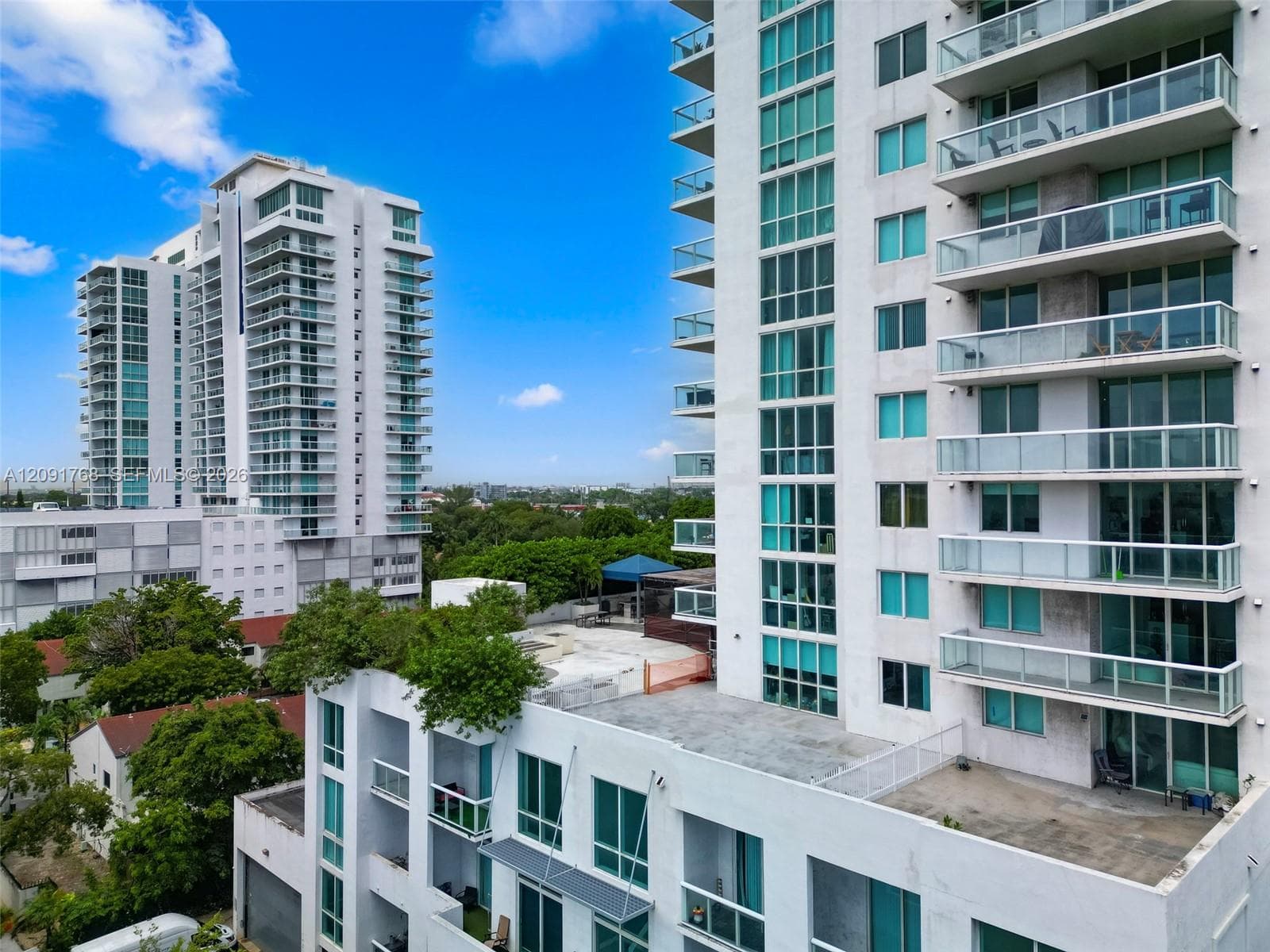 TERRAZAS RIVERPARK VILLAG · #703 in Miami - Photo 39