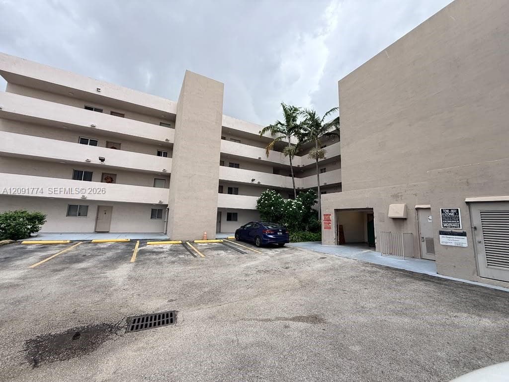 BARACOA CONDO · #407 in Hialeah - Photo 1