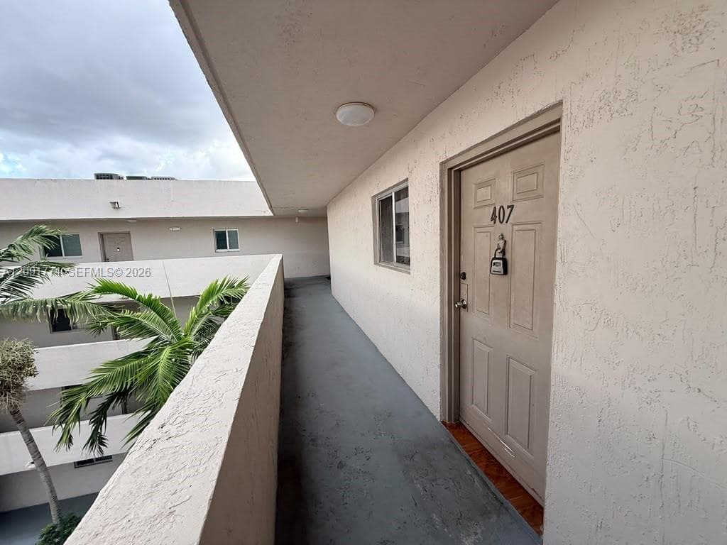 BARACOA CONDO · #407 in Hialeah - Photo 18