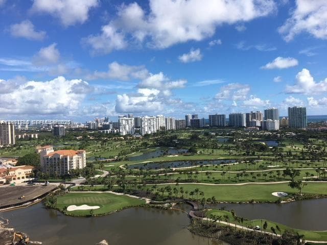 TURNBERRY ON THE GREEN CO · #2413 in Aventura - Photo 16