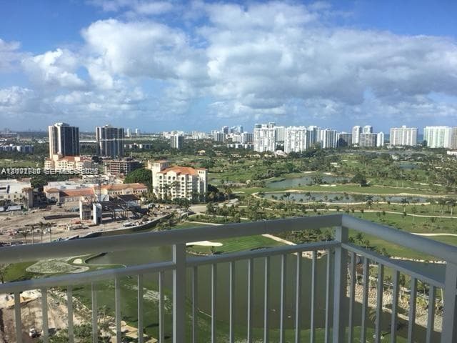 TURNBERRY ON THE GREEN CO · #2413 in Aventura - Photo 5