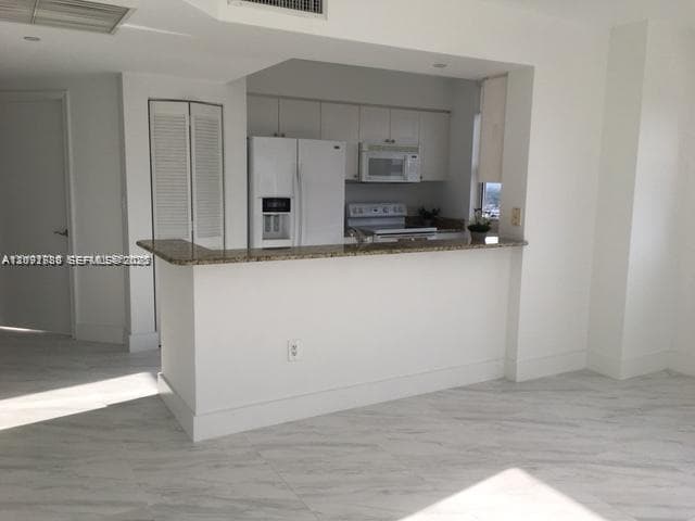 TURNBERRY ON THE GREEN CO · #2413 in Aventura - Photo 10