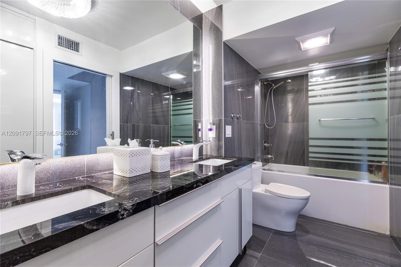Delvista · #1422 in Aventura - Photo 8