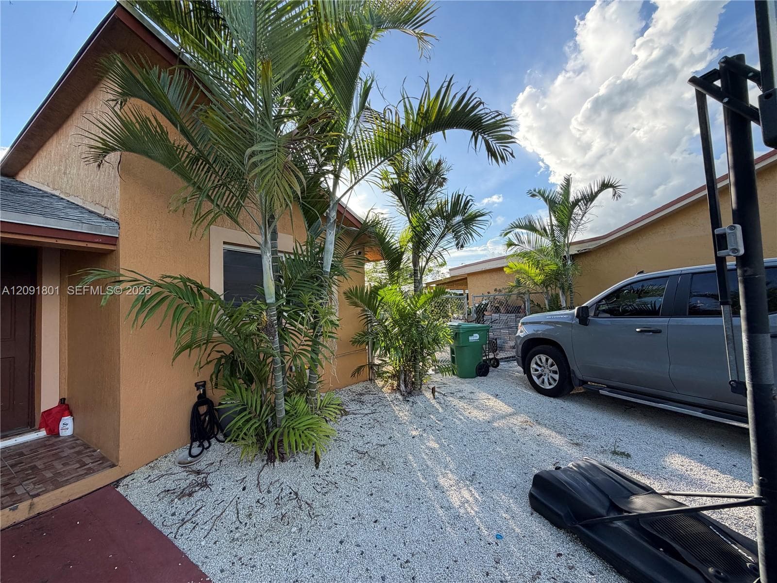 30486 SW 162nd Pl photo 2