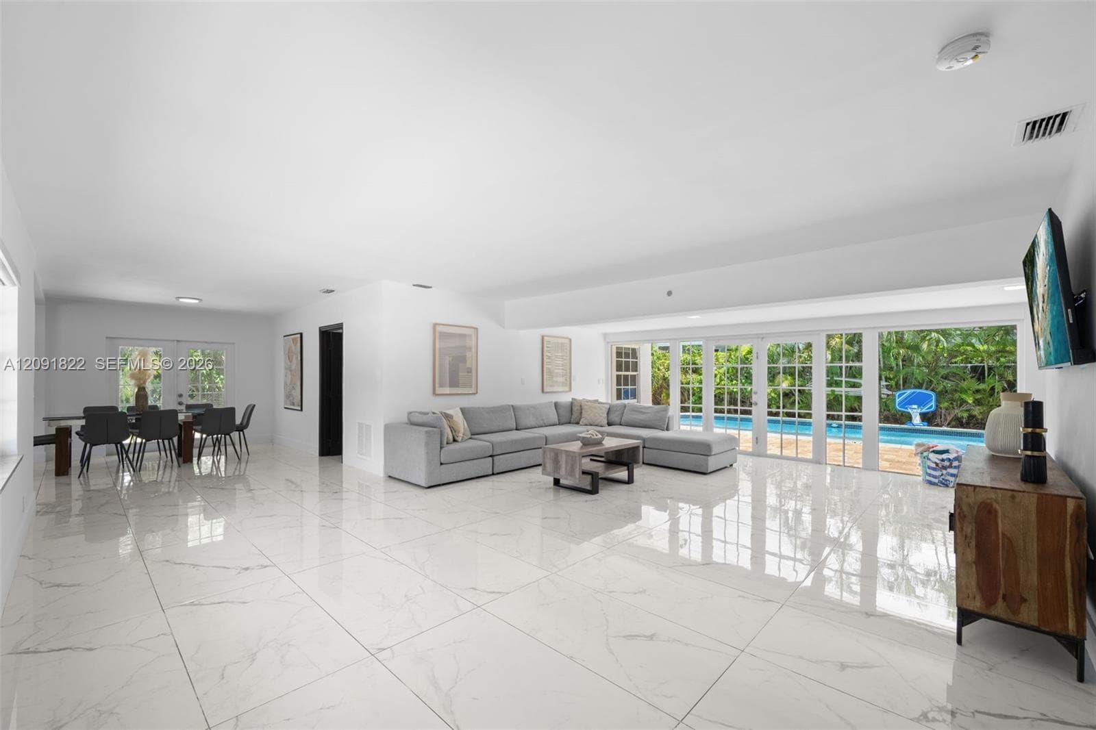 1308 Seabreeze Blvd photo 5