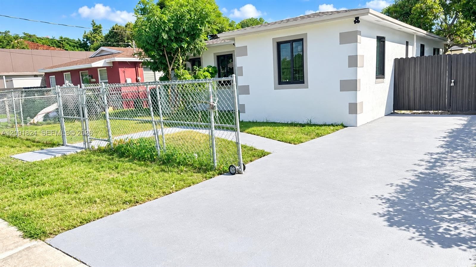 10260 SW 173rd St photo 4