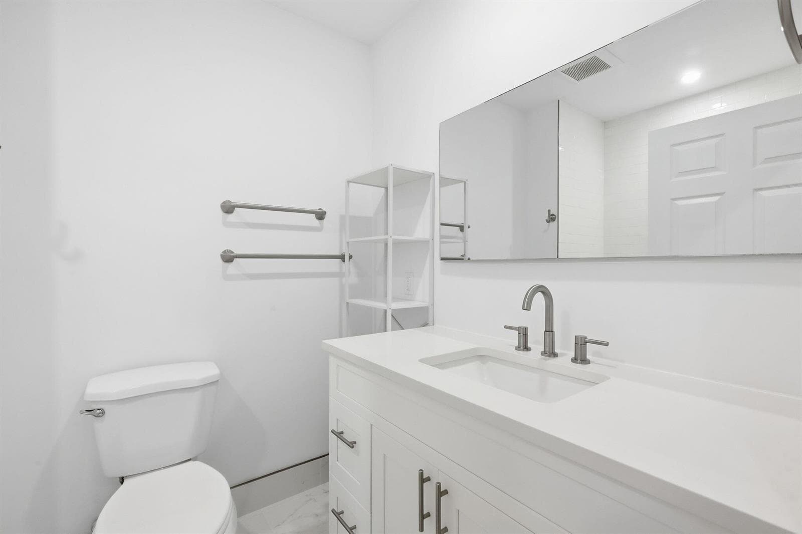 17-web-or-mls-5203_N_Flagler_Dr_07479