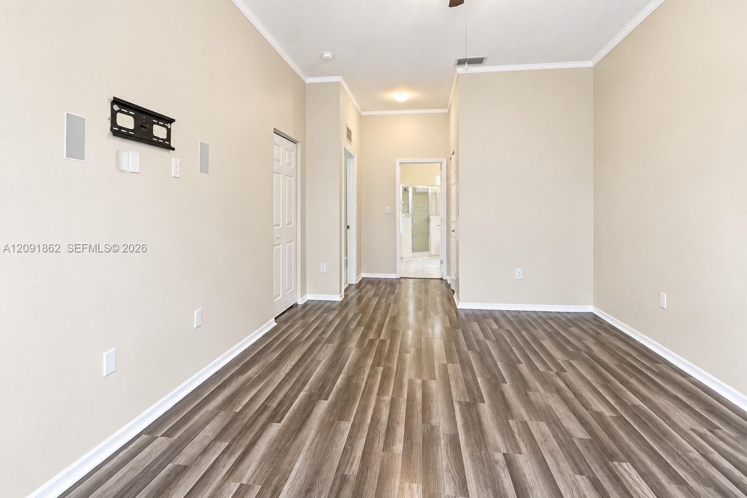 2919 Augusta Cir photo 17