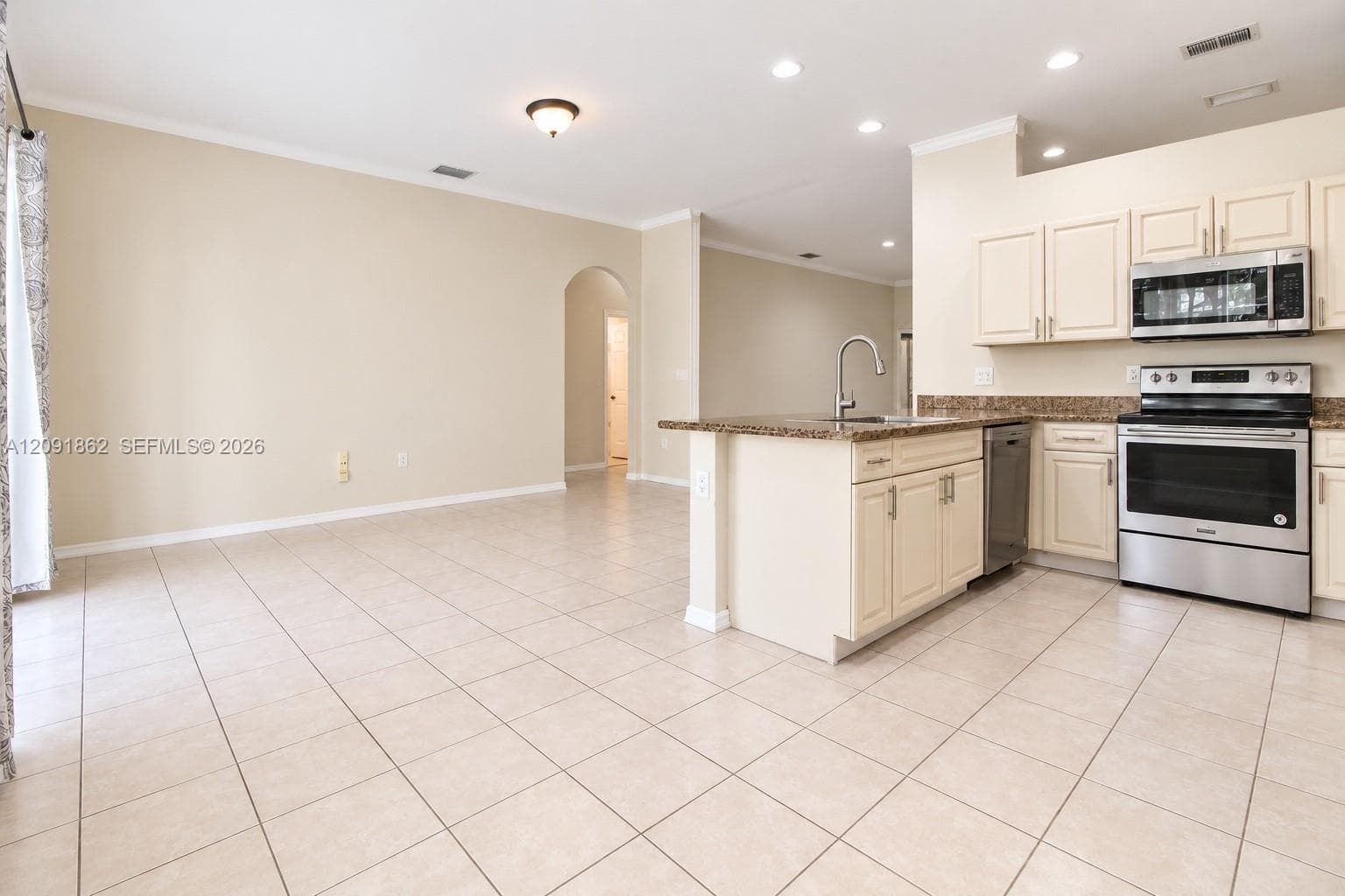 2919 Augusta Cir photo 24