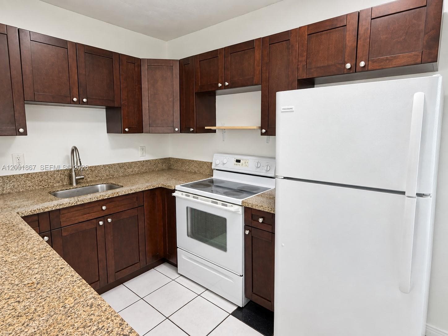 1525 NE 154th St #1525 photo 8