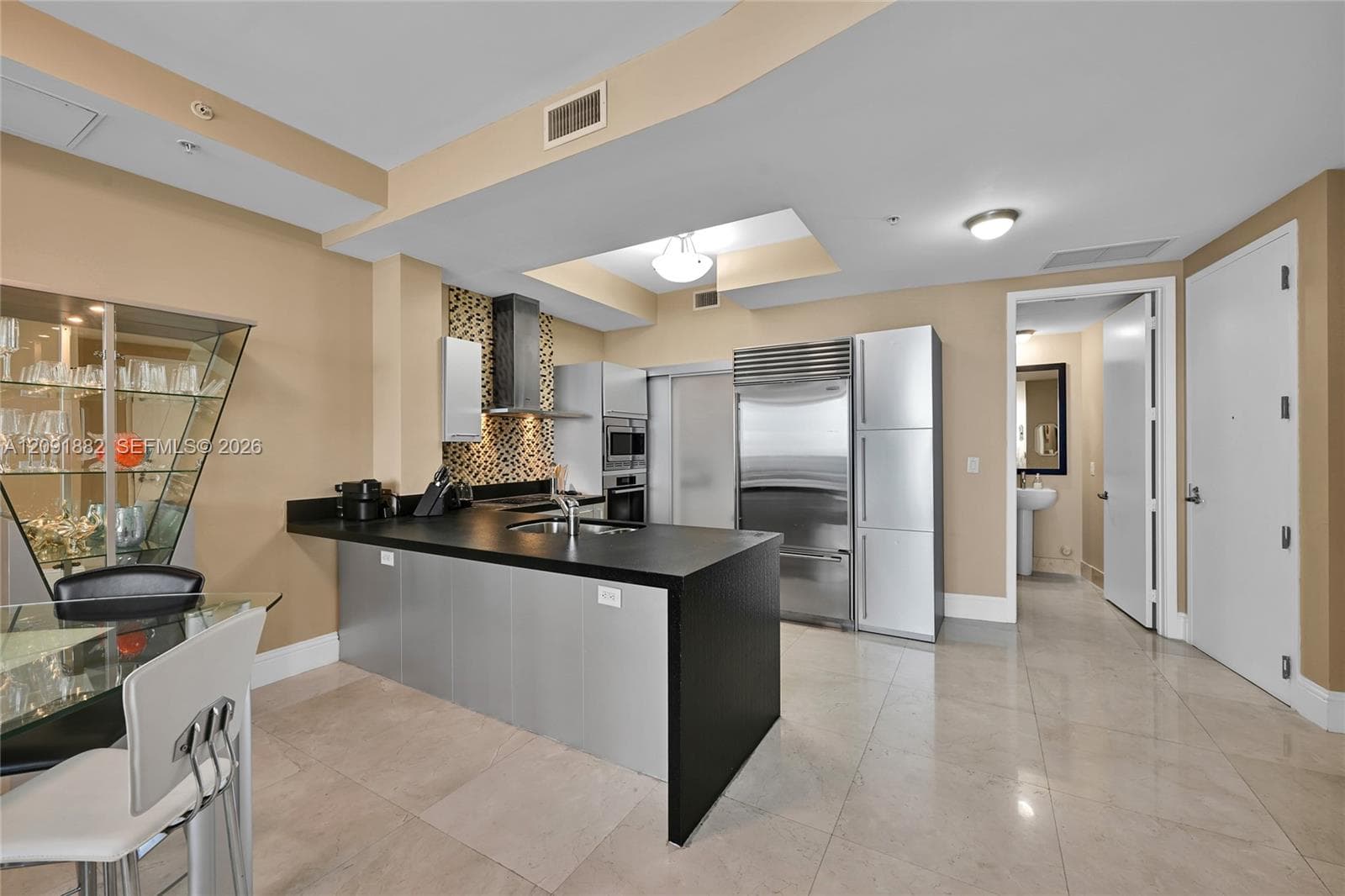 Trump Royale · #4102 in Sunny Isles Beach - Photo 7