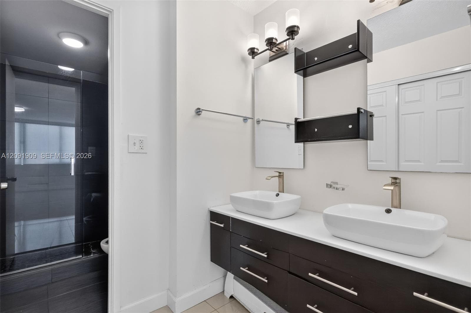 BURLEIGH HOUSE CONDOMINIU · #805 in Miami Beach - Photo 17