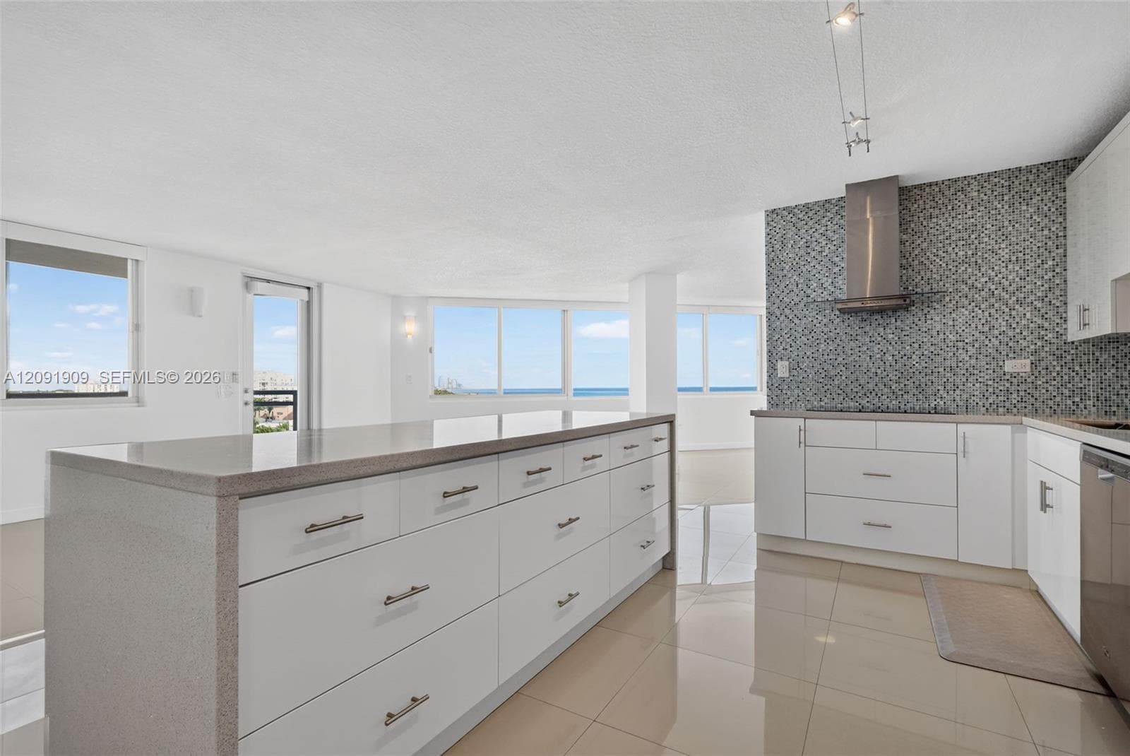 BURLEIGH HOUSE CONDOMINIU · #805 in Miami Beach - Photo 12