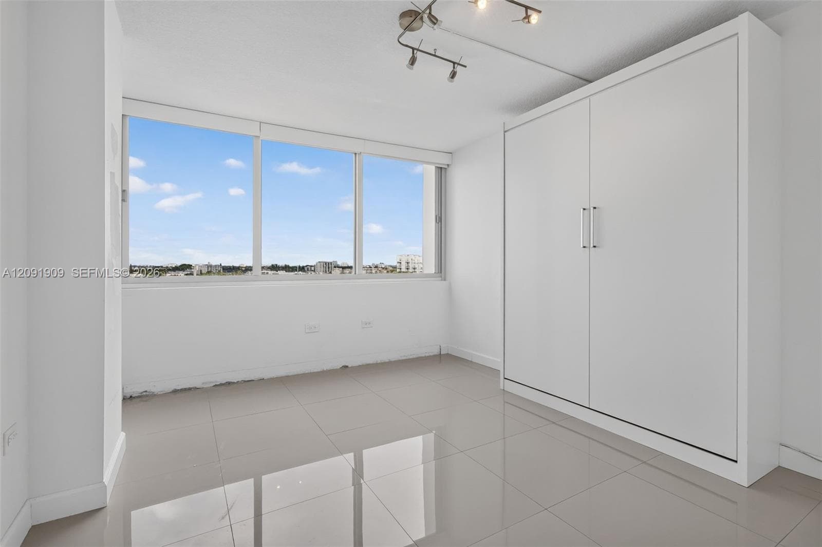 BURLEIGH HOUSE CONDOMINIU · #805 in Miami Beach - Photo 28