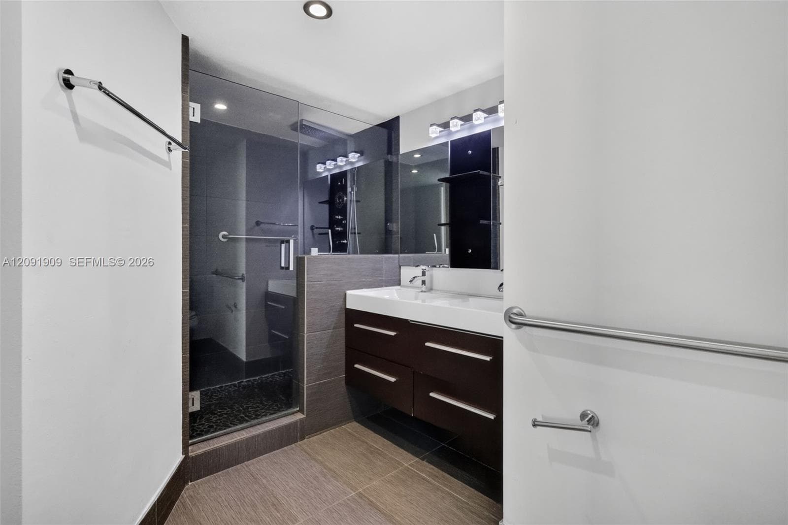 BURLEIGH HOUSE CONDOMINIU · #805 in Miami Beach - Photo 25