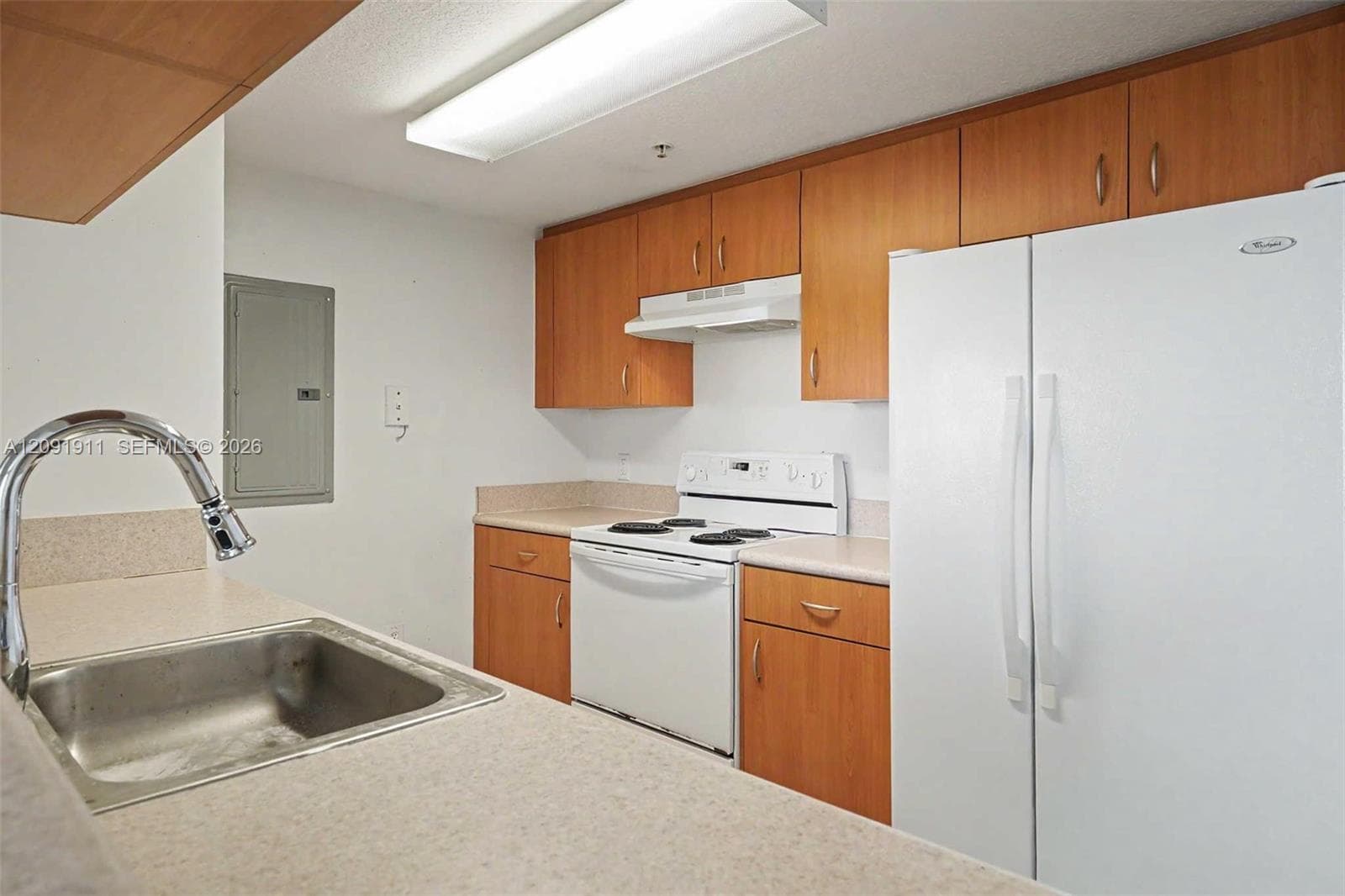 SEYBOLD POINTE CONDO · #906 in Miami - Photo 6