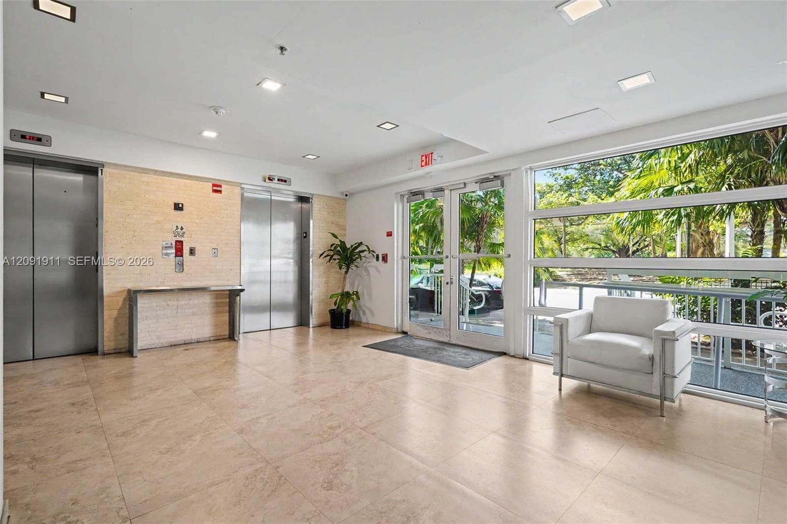 SEYBOLD POINTE CONDO · #906 in Miami - Photo 11