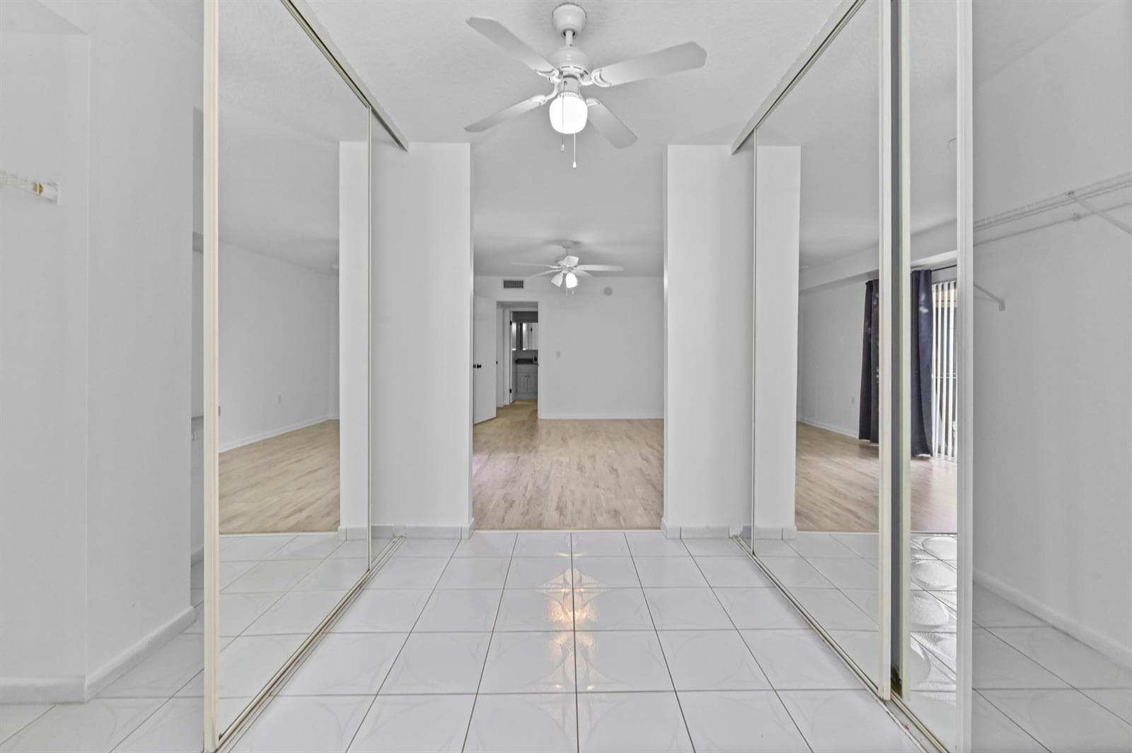 21 closet 02