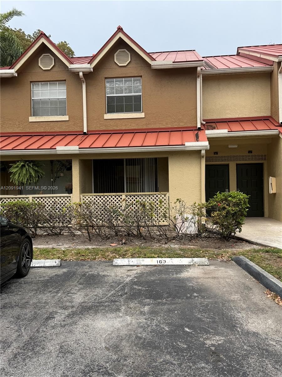 18322 NW 68th Ave #B photo 16