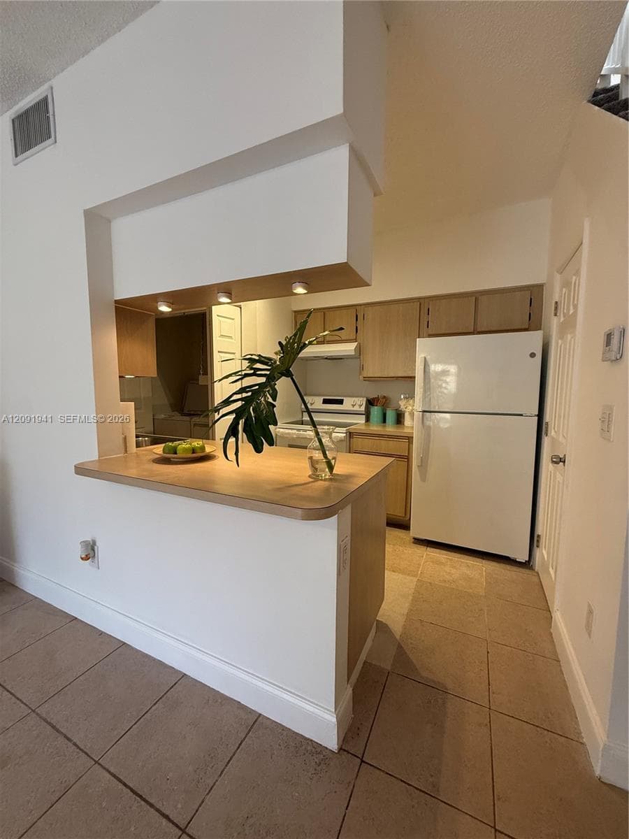 18322 NW 68th Ave #B photo 4