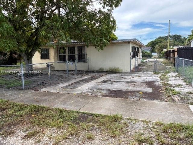 3100 NW 162nd St photo 3