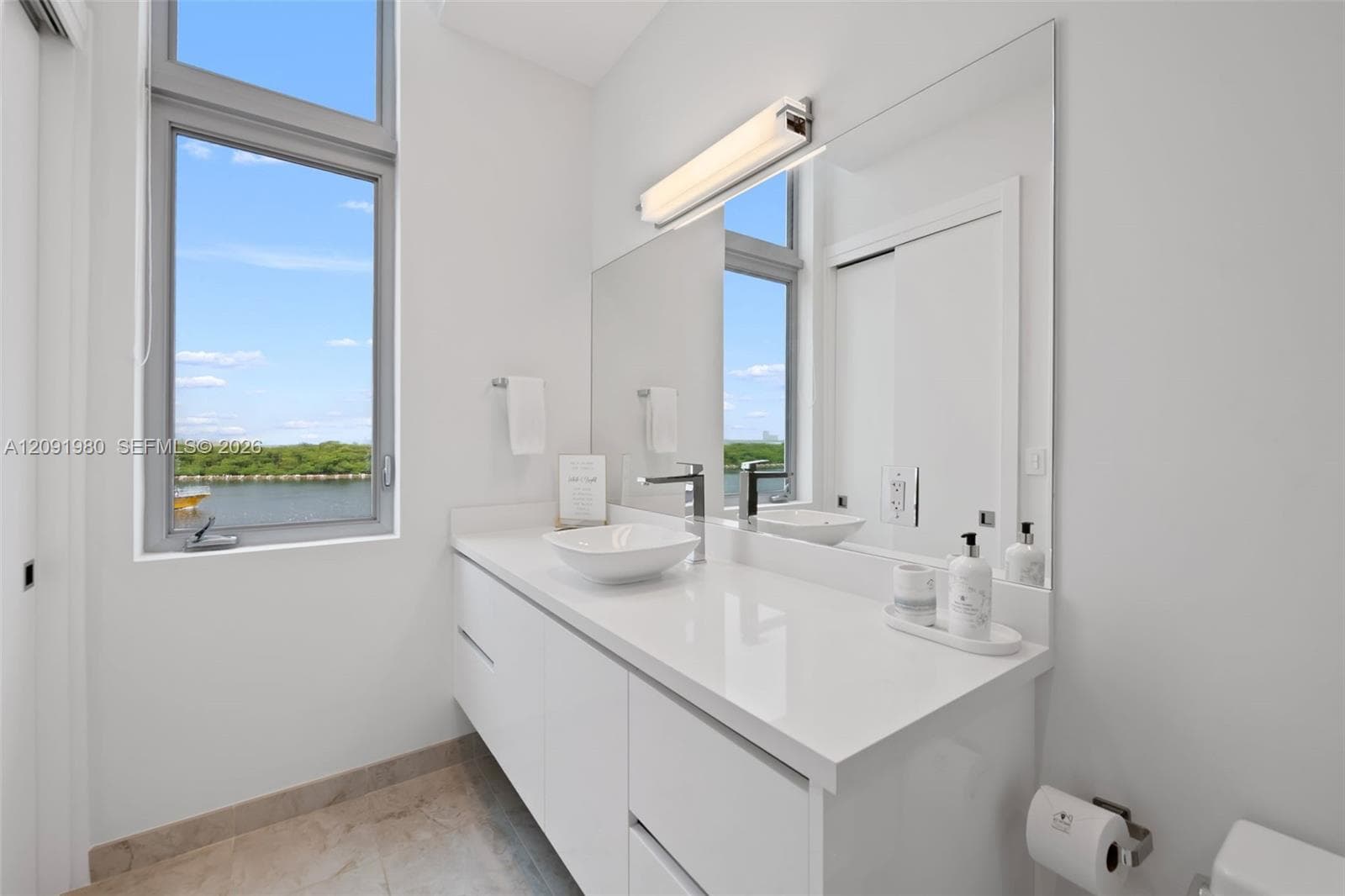 2860 N Ocean Dr photo 30